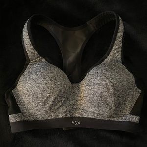 Victorias Secret (VSX), 34B Underwire Sports Bra